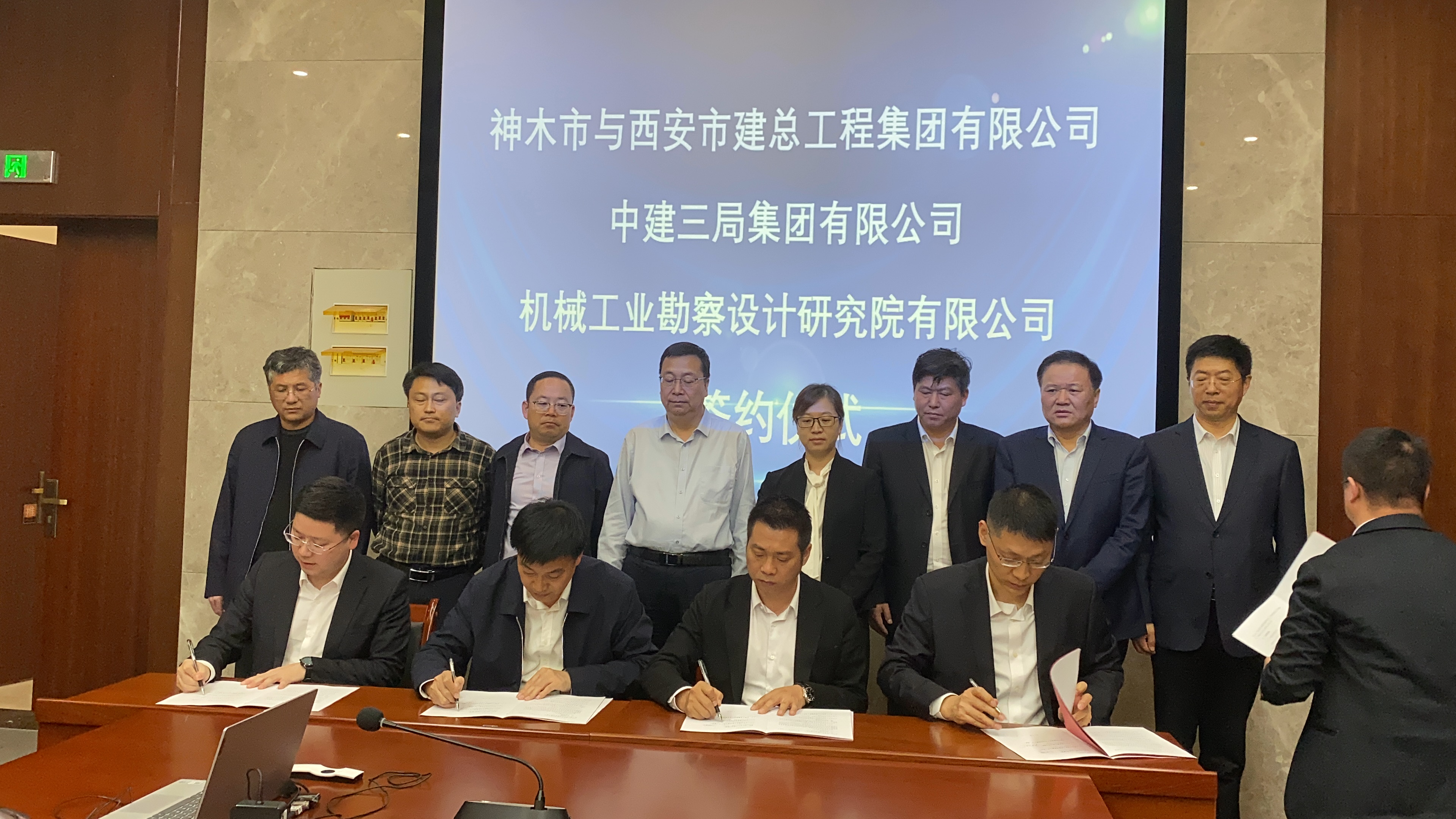 中斯南南合作项目助斯里兰卡热带水果实现增产